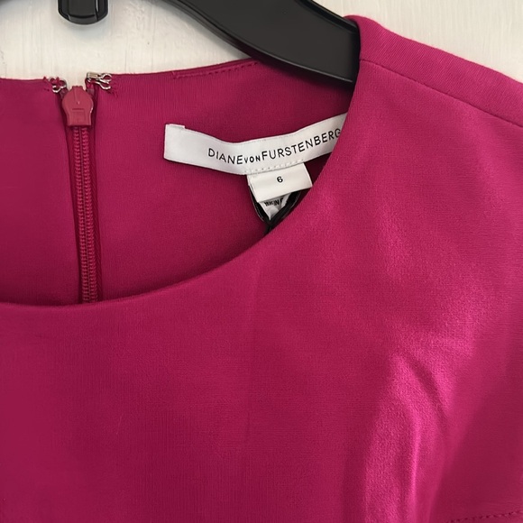 NWT DianeVonFurstenberg Raspberry Ruffled Dress - Picture 4 of 8